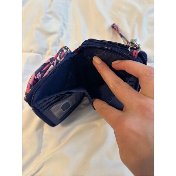 Vera Bradley Women's All In One Quilted Purse Wallet Wristlet Katalina Pink Navy - Picture 3 of 7